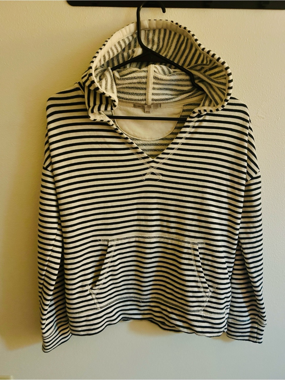 Casual GAP Navy/White XS Cozy Nautical Coastal Striped Hooded VNeck Pullover